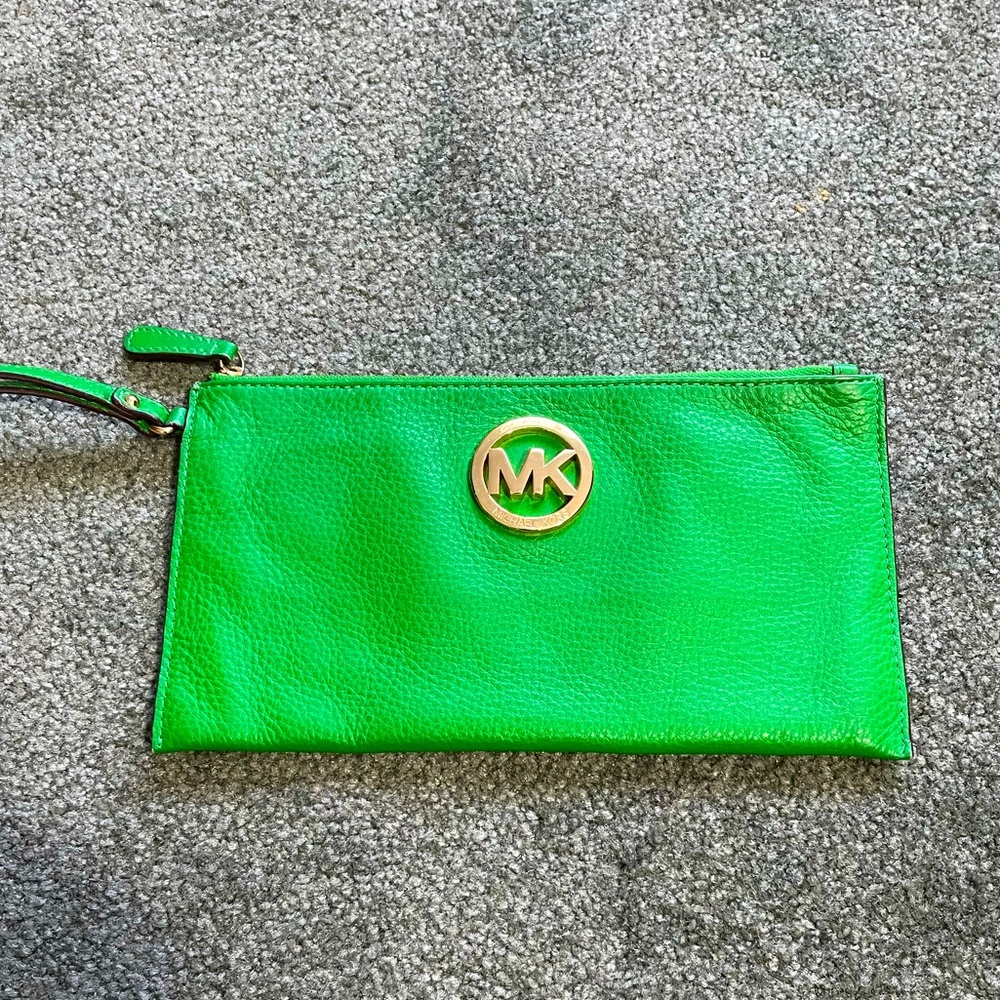 Michael Kors wristlet